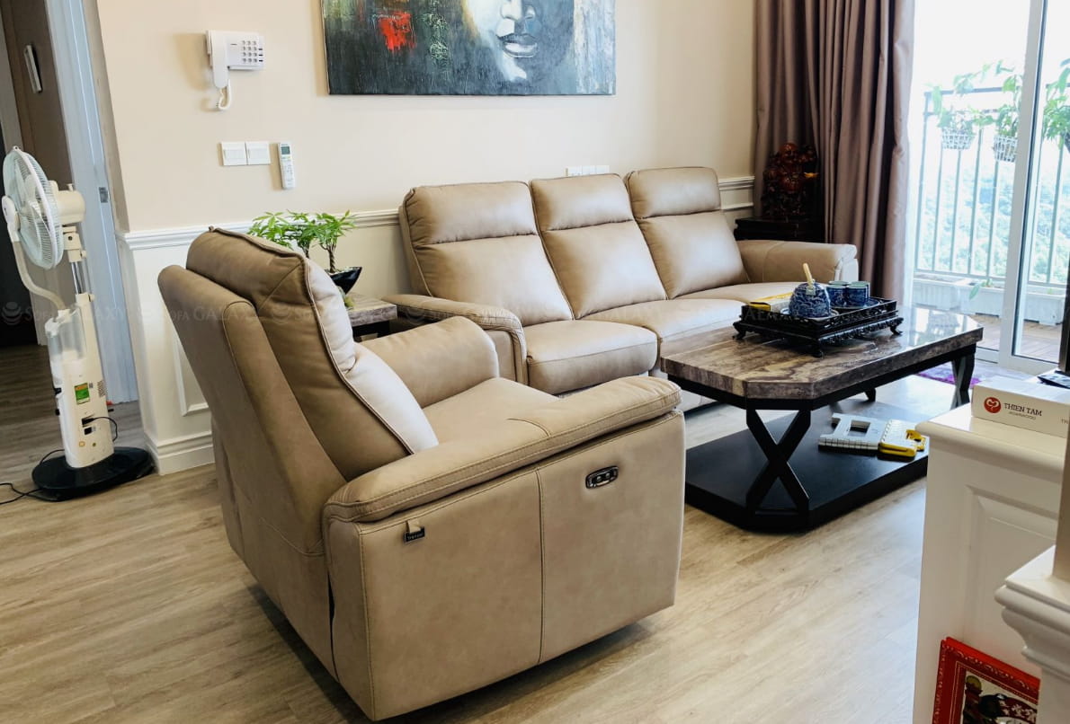 Sofa chỉnh điện Urbino 3 chỗ và 1 chỗ tại nhà khách