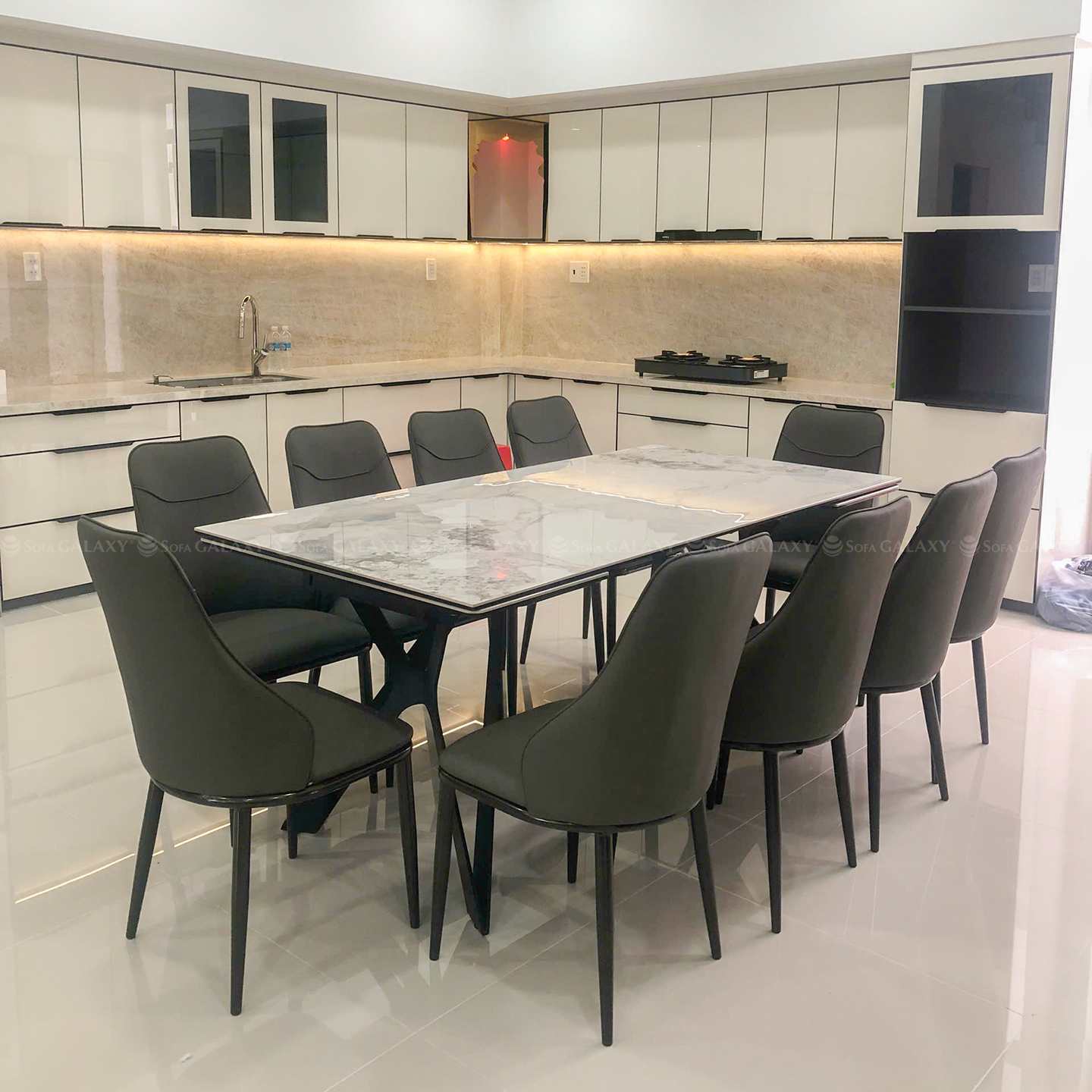 Bàn ăn Ocean 1m8 mở rộng 2m6 bàn giao thực tế tại nhà khách Long An