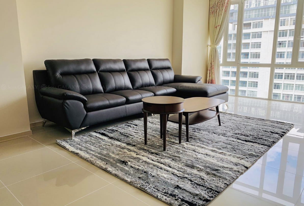 Sofa Salorn da bò màu đen kích thước 3m2 tại nhà khách