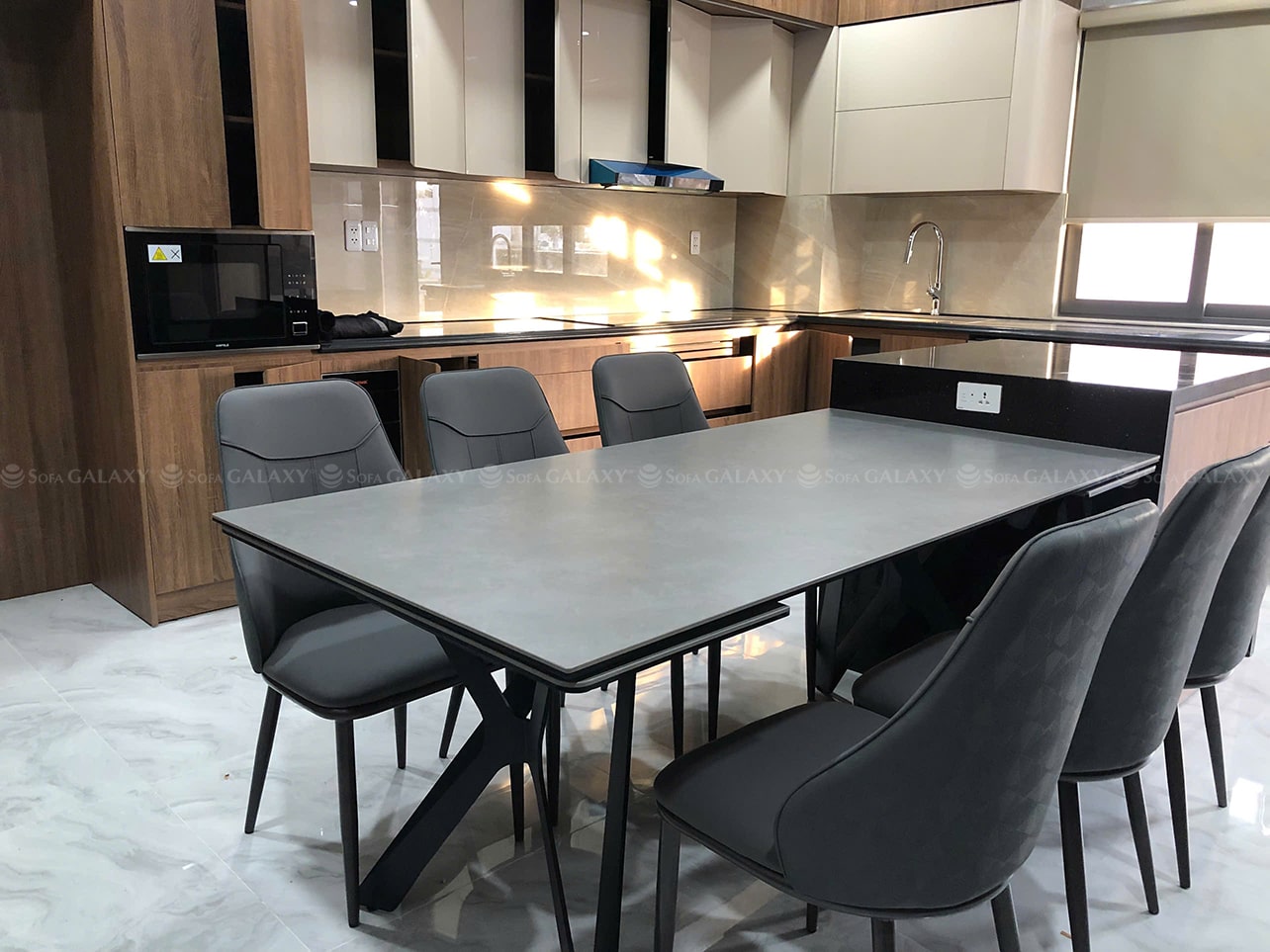 Bàn ăn Ocean, bàn ăn mở rộng mặt đá ceramic nhám