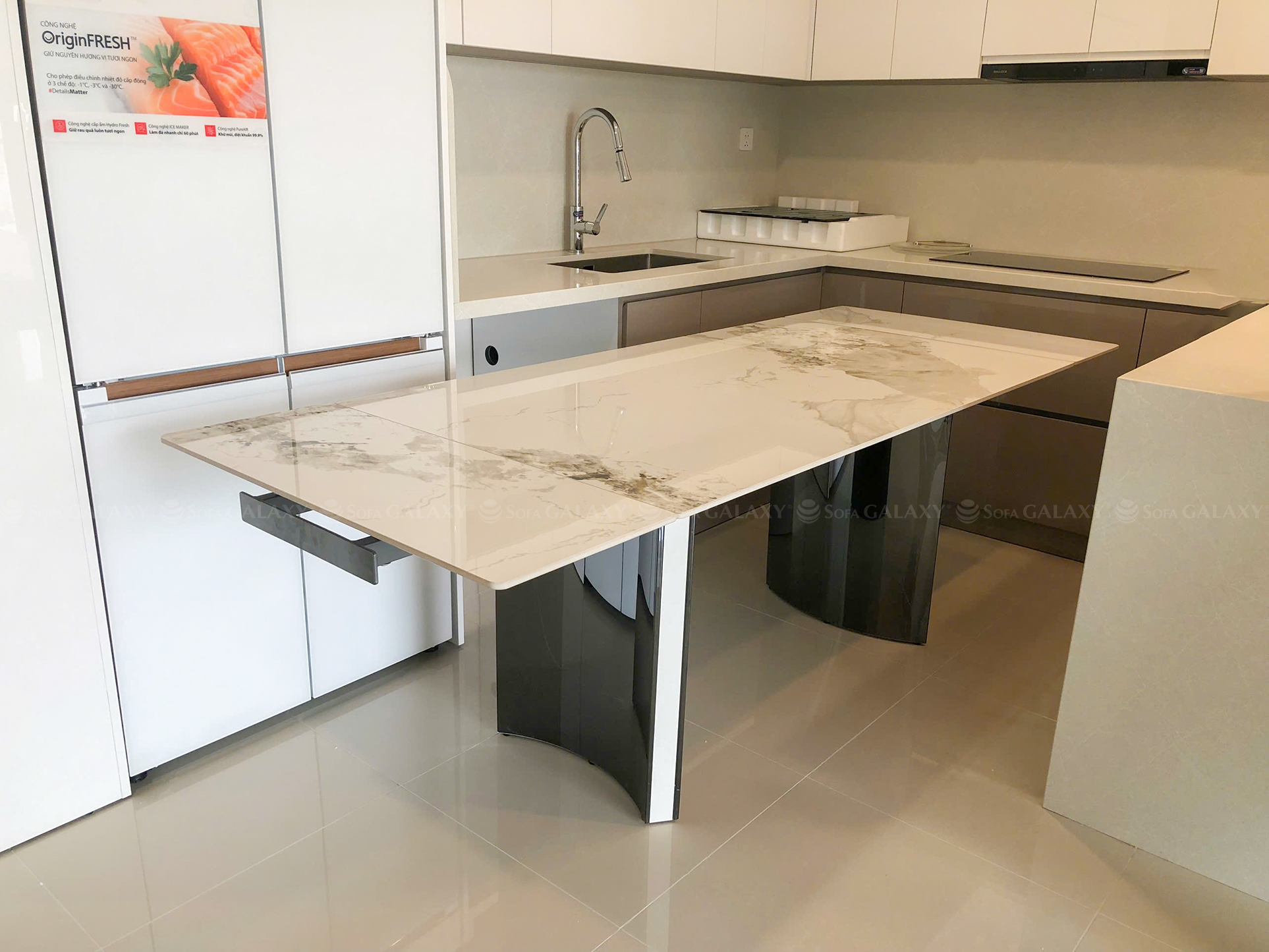 bàn ăn Riveni 1m6 mở rộng 2m3 tại nhà khách Vũng Tàu